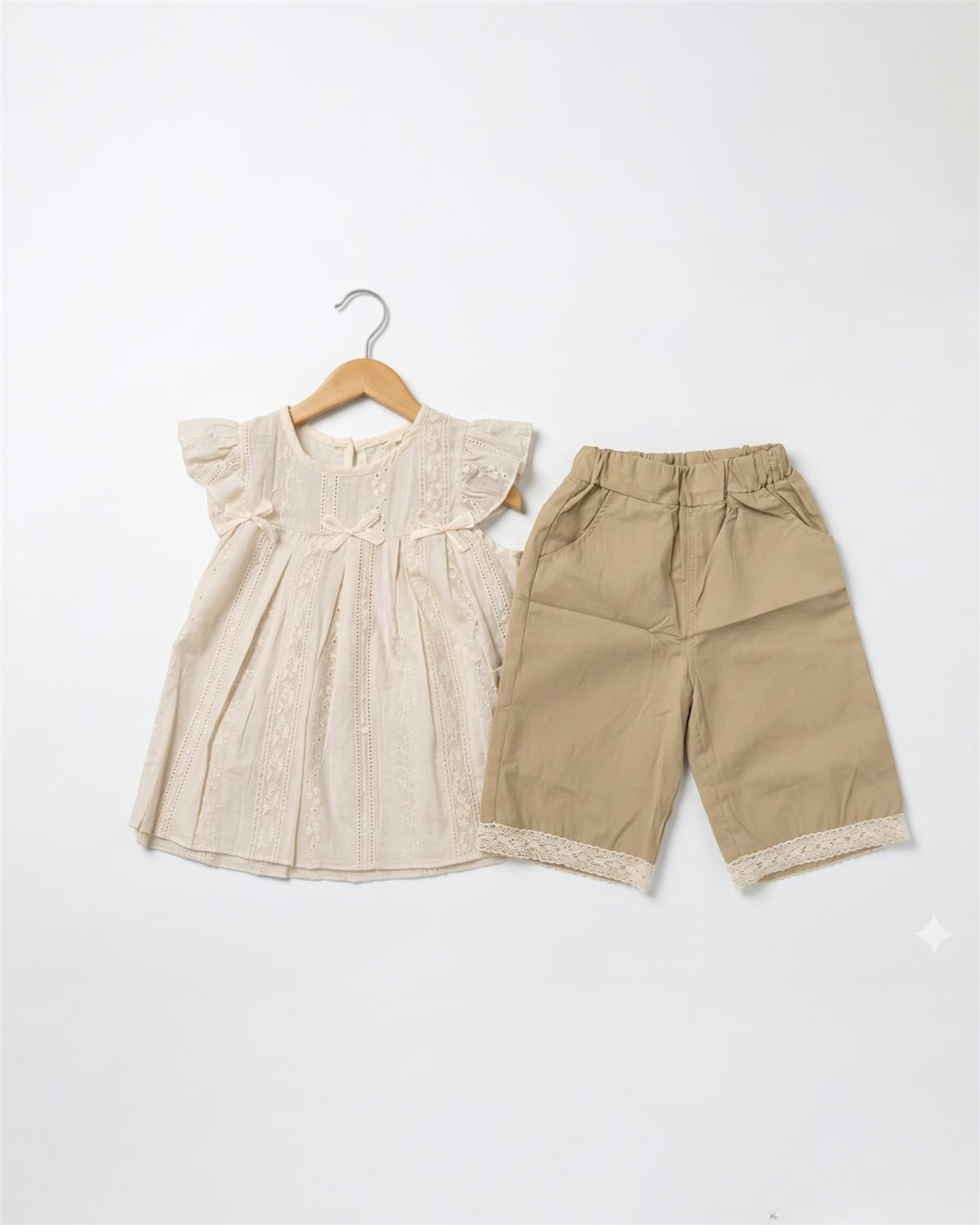 Summer sleeveless top with trouser